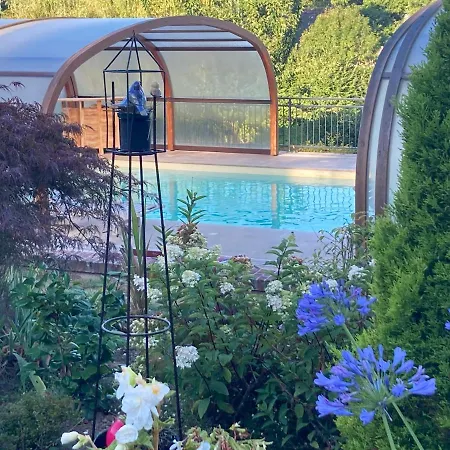 Bed & Breakfast Le Clos Du Phare - En Campagne 4*