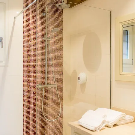 Couette-café Le Clos Du Phare 4*