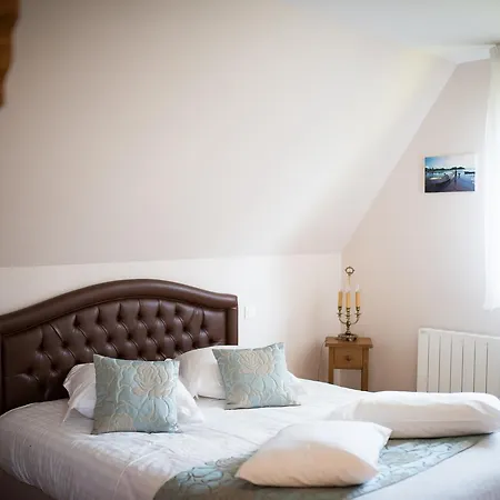 Bed & Breakfast Le Clos Du Phare - En Campagne 4*